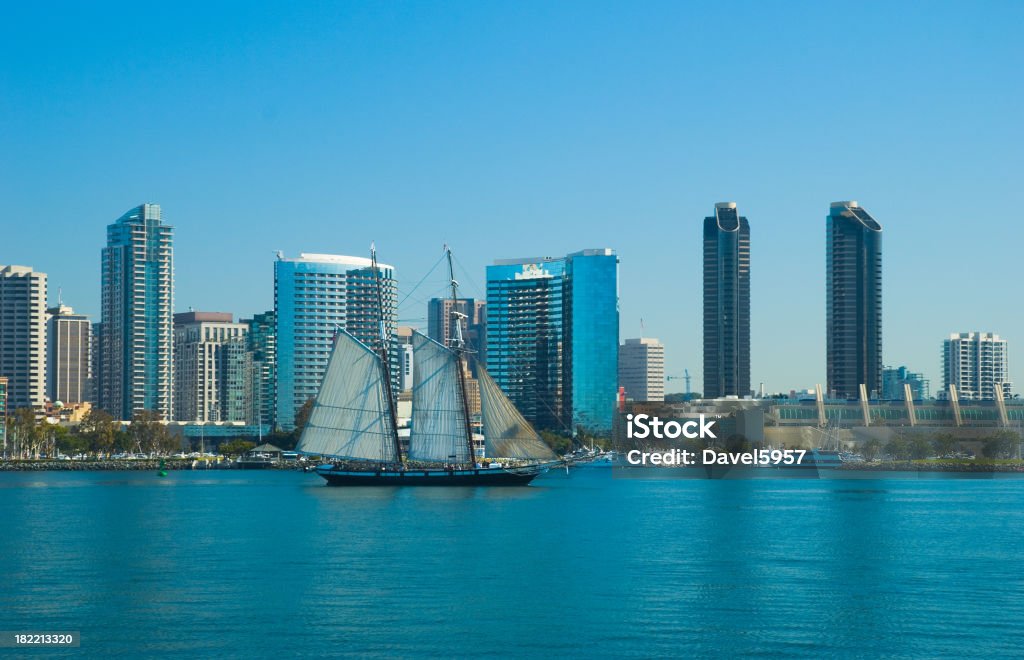 San Diego Skyline der Innenstadt, die Bucht und Segeln Schiff - Lizenzfrei Architektur Stock-Foto