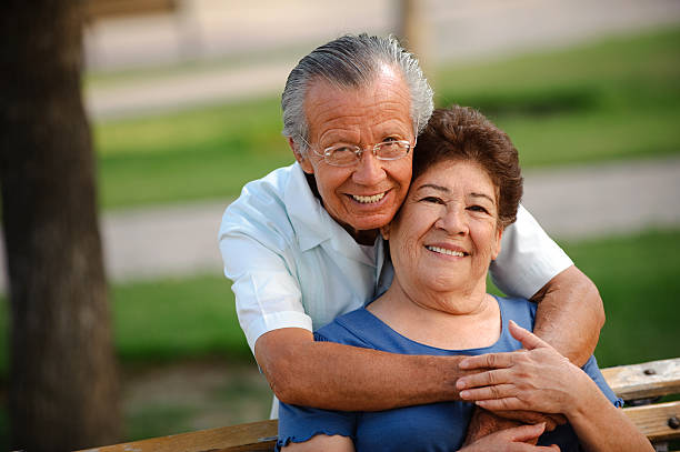 istock Latin senior couple 182213698