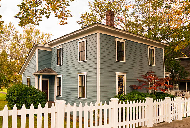 istock Old style home in small American town during autumn 182213878