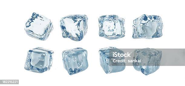 Cubos De Hielo Aislados En Fondo Blanco Foto de stock y más banco de imágenes de Cubito de Hielo - Cubito de Hielo, Hielo, Recortable