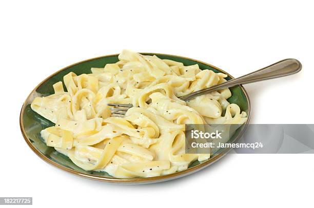 Fettucini Alfredo Stockfoto und mehr Bilder von Bandnudel - Bandnudel, Bildkomposition und Technik, Farbbild