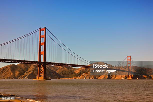 Histórico Golden Gate Bridge - Fotografias de stock e mais imagens de Ao Ar Livre - Ao Ar Livre, Aço, Baía