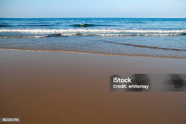 Foto de Surfe Suave e mais fotos de stock de Areia - Areia, Arrebentação, Azul