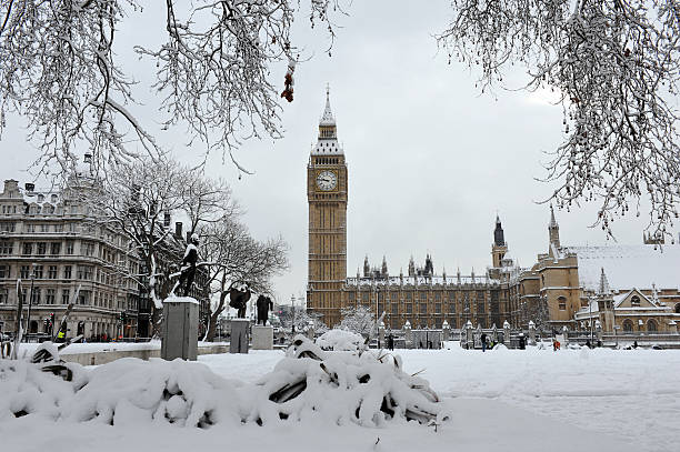 London Snow Stock Photos, Pictures & Royalty-Free Images - iStock