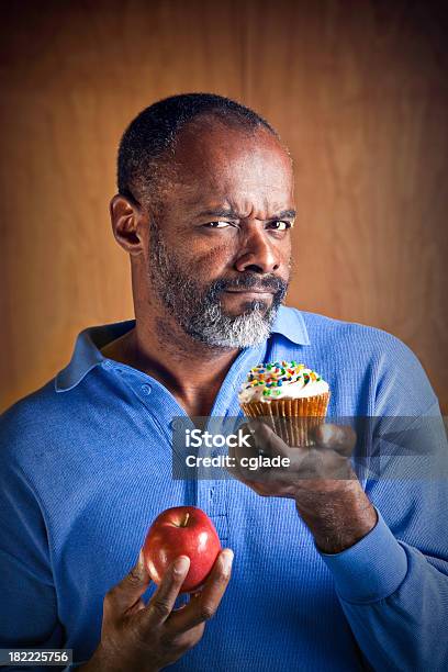 Entscheiden Sie Sich Für Gesunde Speisen Stockfoto und mehr Bilder von Abnehmen - Abnehmen, Afrikanischer Abstammung, Afro-amerikanischer Herkunft