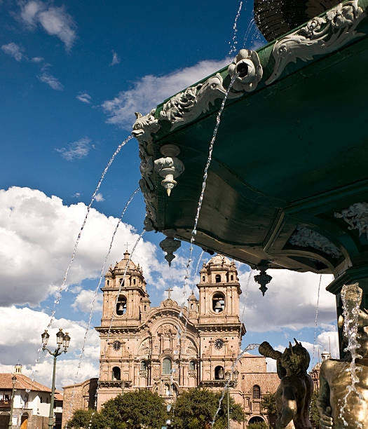 istock Cathedral and fountain  in Cusco 182226156