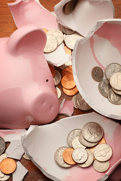 istock Broken Piggy Bank 182227035