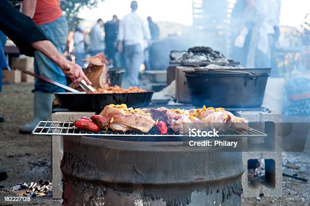 Grill Im Freien Stockfoto und mehr Bilder von Bildschärfe - Bildschärfe, Chili-Schote, Fleisch