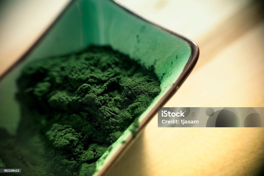 Vert de la spiruline poudre - Photo de Spiruline libre de droits