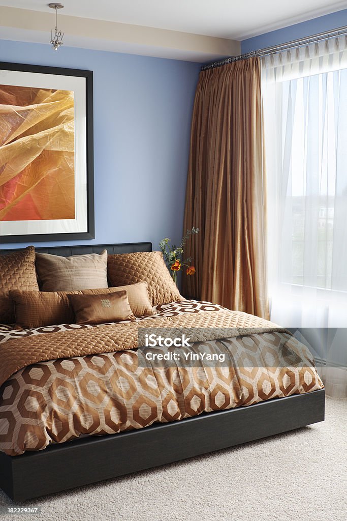 Intérieur moderne chambre à coucher - Photo de A la mode libre de droits