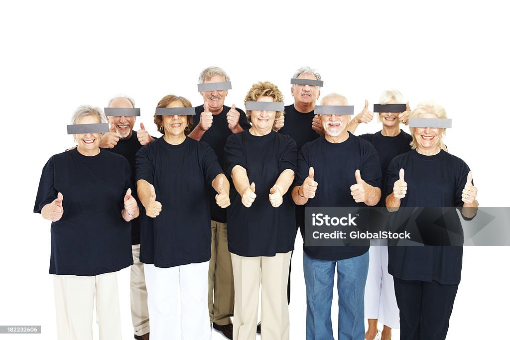 Senior pessoas com olhos abrangidas no showimg thumns up - Royalty-free Avó Foto de stock