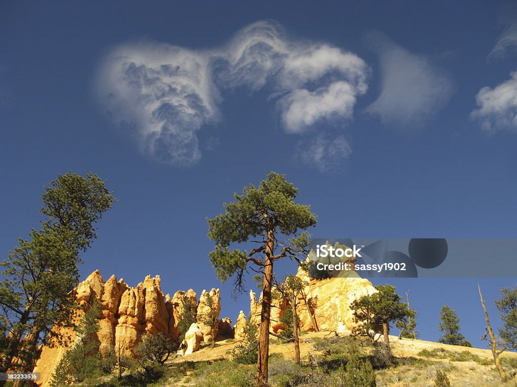 Dziwna Byrce chmury Red Rock National Park - Zbiór zdjęć royalty-free (Aranżacja)