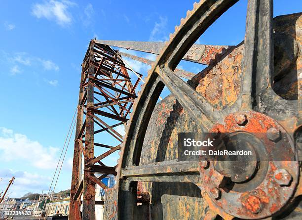 Grou Antigo - Fotografias de stock e mais imagens de Arame - Arame, Azul, Aço