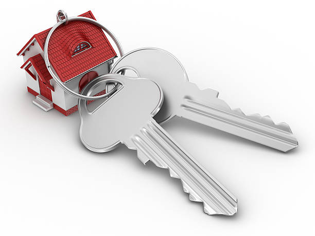 istock keys and house pendant 182235702