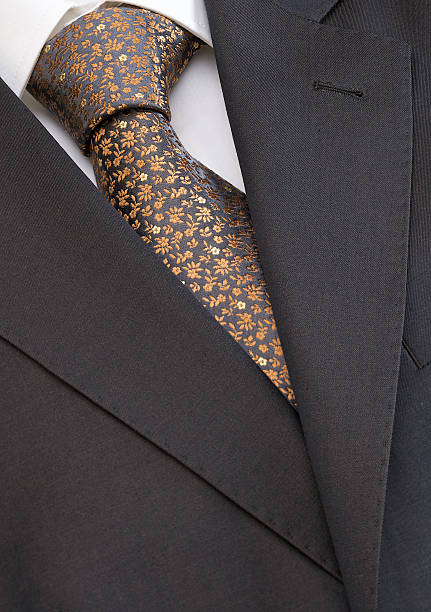 herren-mode-hemd, krawatte und jacke - brown necktie red gold stock-fotos und bilder