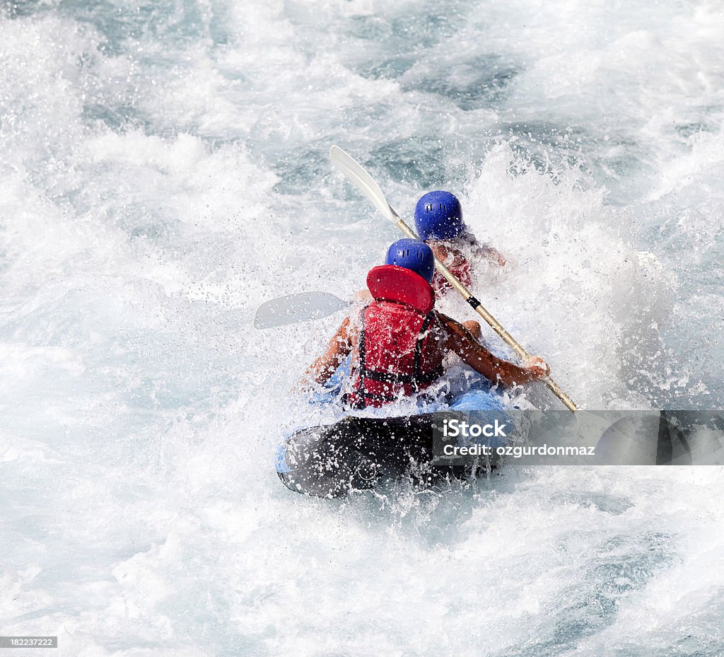 rafting en aguas bravas - Foto de stock de Accesorio de cabeza libre de derechos