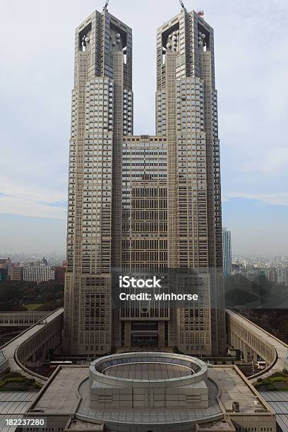 Tokyo Metropolitan Government Building Stockfoto und mehr Bilder von Regierungsgebäude der Präfektur Tokio - Regierungsgebäude der Präfektur Tokio, Außenaufnahme von Gebäuden, Bürogebäude