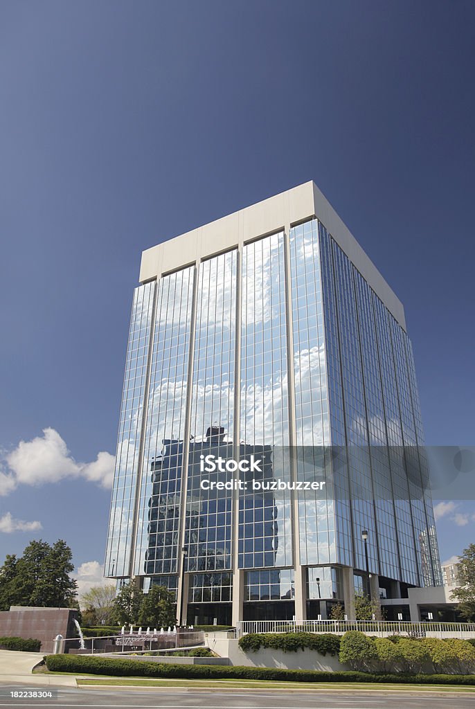 Edificio per uffici moderni vetro - Foto stock royalty-free di Affari