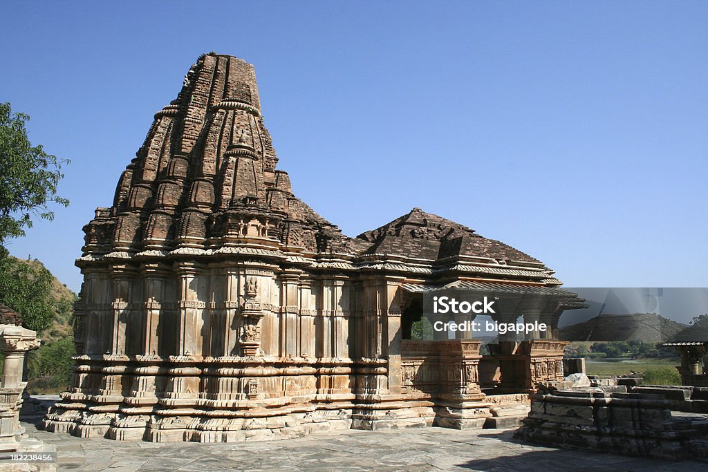 Saas-Bahu tempio dedicato a Lord Visnu a Nagda, Rajasthan - Foto stock royalty-free di Pagoda