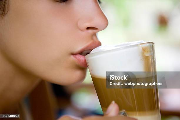 Kaffee Stockfoto und mehr Bilder von Glas - Glas, Menschliches Gesicht, Schmecken