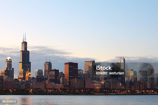 Chicago - Fotografie stock e altre immagini di Chicago - Illinois - Chicago - Illinois, Litorale - Distretto, Vento