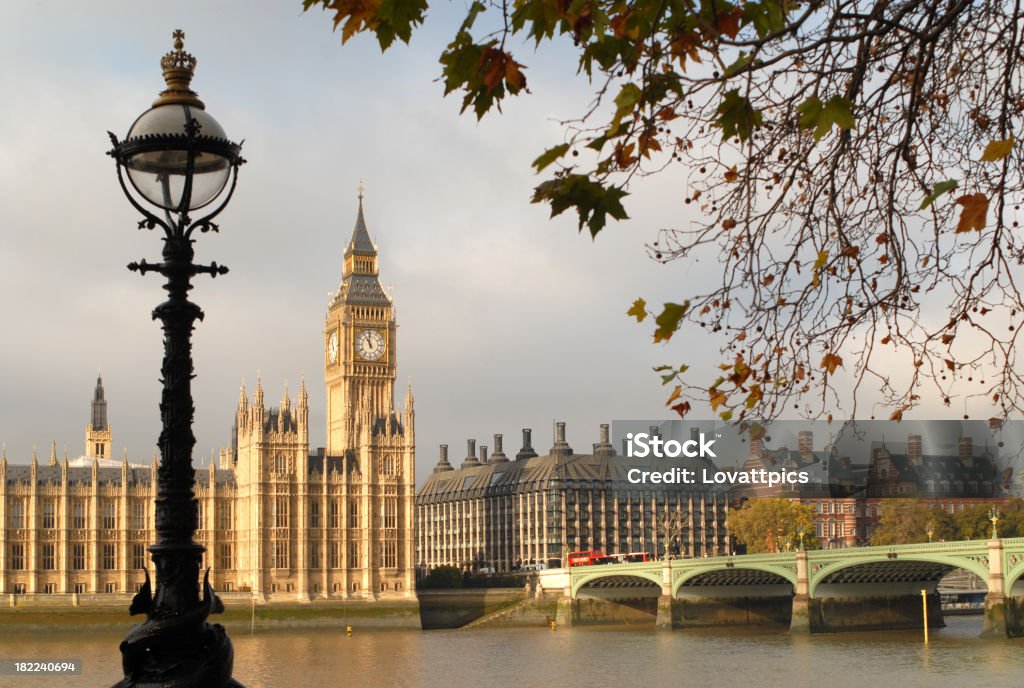 Wesminster otoño. - Foto de stock de Casas del Parlamento - Westminster libre de derechos