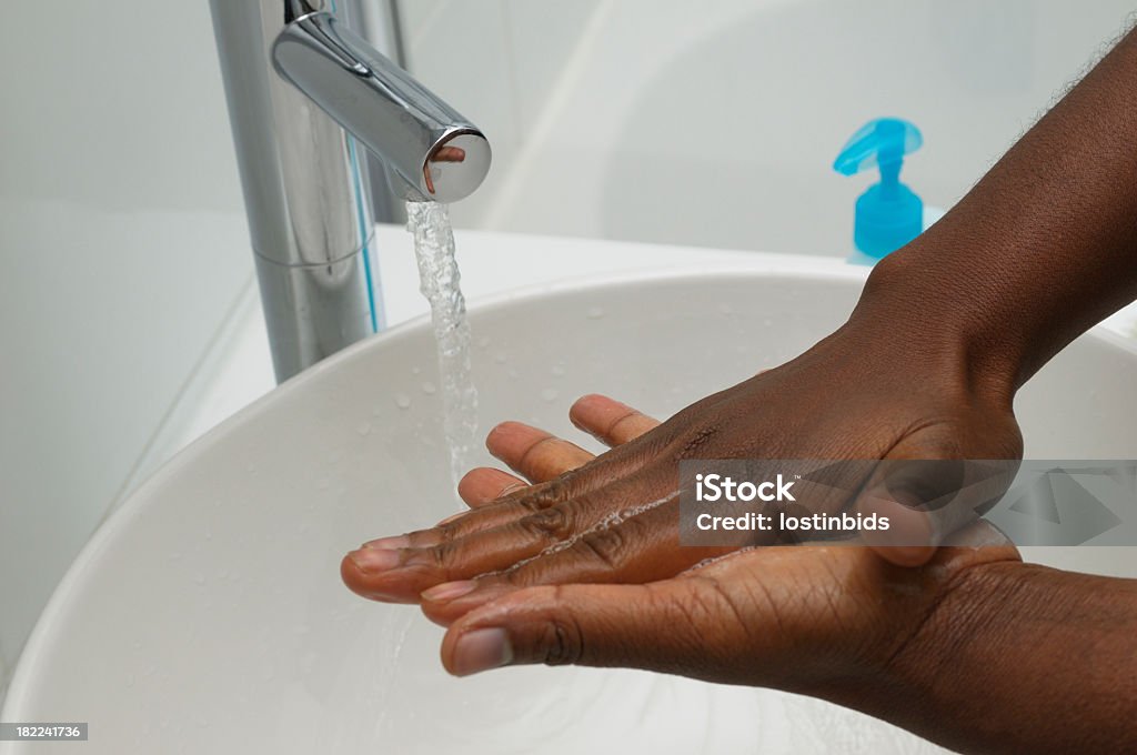 Lavagem de mãos-a fricção Palms - Foto de stock de Afro-americano royalty-free