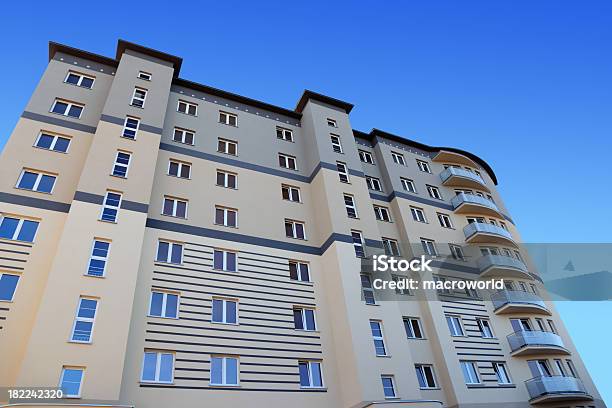 Apartment Building - Fotografias de stock e mais imagens de Alto - Altura Humana - Alto - Altura Humana, Alto - Descrição Física, Andar do edifício