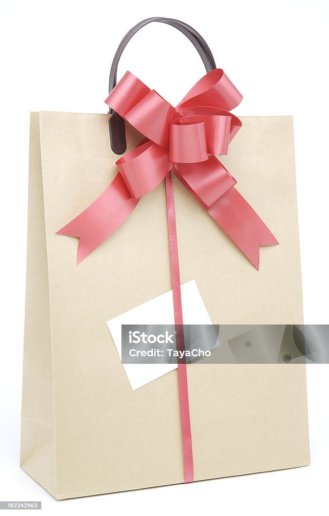 茶色の紙のショッピングバッグにレッドのリボン - 3Dのロイヤリティフリーストックフォト