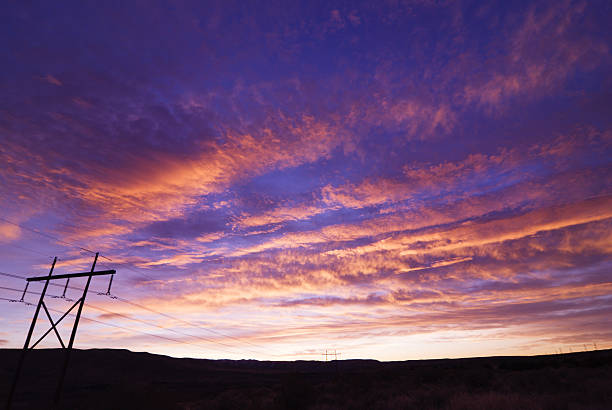 nascer do sol dramático - idaho landscape power equipment electricity pylon imagens e fotografias de stock