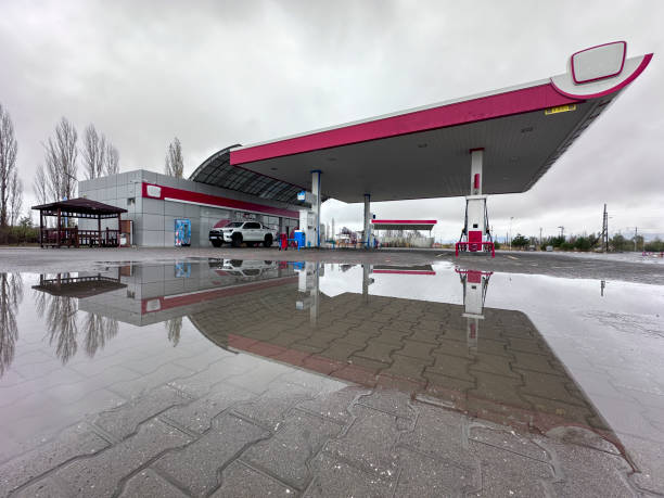 istock facility providing petroleum products services 1822451178