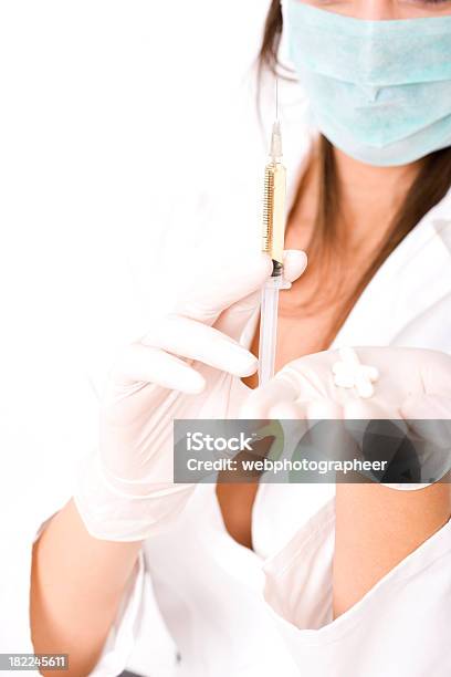 Wirus Grypy - zdjęcia stockowe i więcej obrazów Asystentka stomatologiczna - Asystentka stomatologiczna, Białe tło, Biały