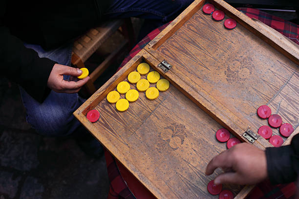 gamão - backgammon imagens e fotografias de stock