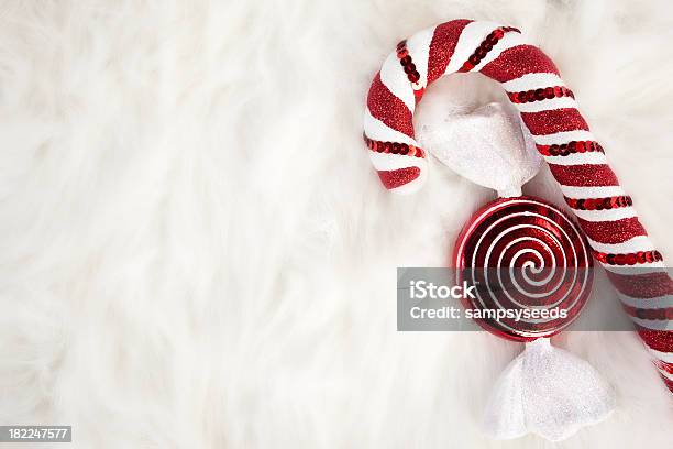 Sfondo Di Natale - Fotografie stock e altre immagini di Bastoncino di zucchero - Bastoncino di zucchero, Composizione orizzontale, Dicembre