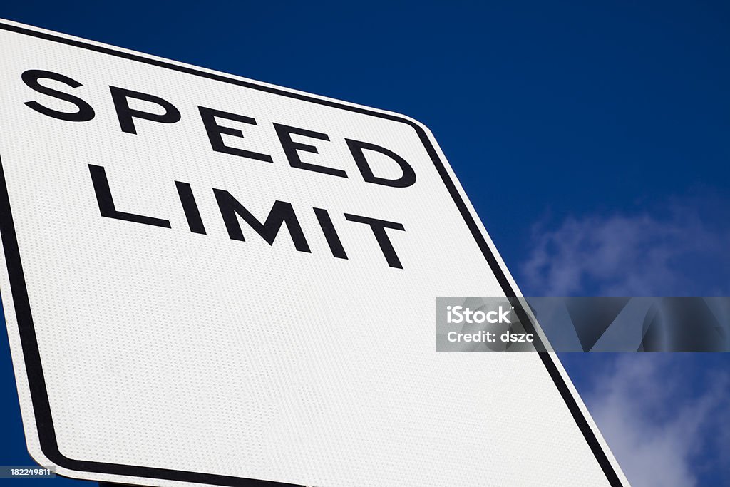 Leere speed limit sign - Lizenzfrei Am Rand Stock-Foto