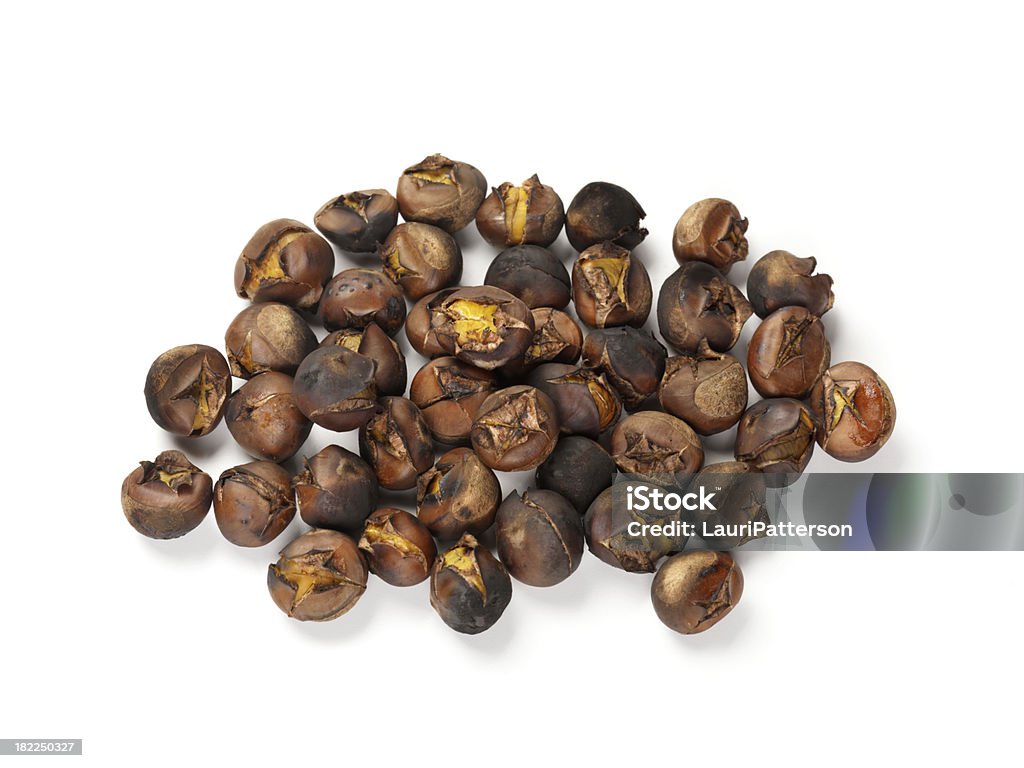 Жареный Chestnuts - Стоковые фото Жареный каштан роялти-фри