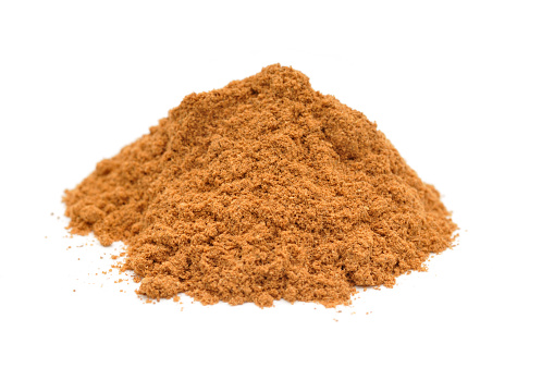 A small heap of ground cinnamon isolated in white.http://www.thomson92.plus.com/Herbs-and-Spices.jpg