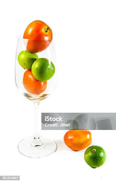 Tomaten Und Zitrone In Wein Glas Stockfoto und mehr Bilder von Alt - Alt, Cabernet Sauvignon-Traube, Dekoration