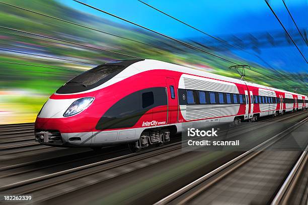 High Speed Train Stockfoto und mehr Bilder von Hochgeschwindigkeitszug - Hochgeschwindigkeitszug, Eisenbahn, Geschwindigkeit