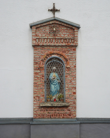 Niche with statue of the Virgin Mary, Germany
