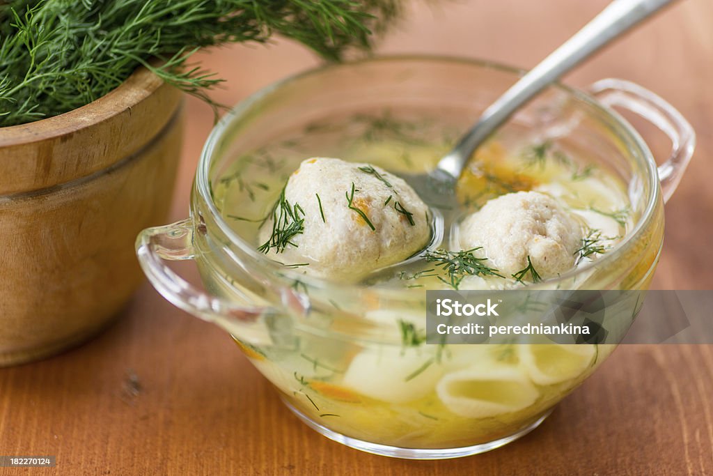 Suppe mit Fleischbällchen - Lizenzfrei Asiatische Nudeln Stock-Foto