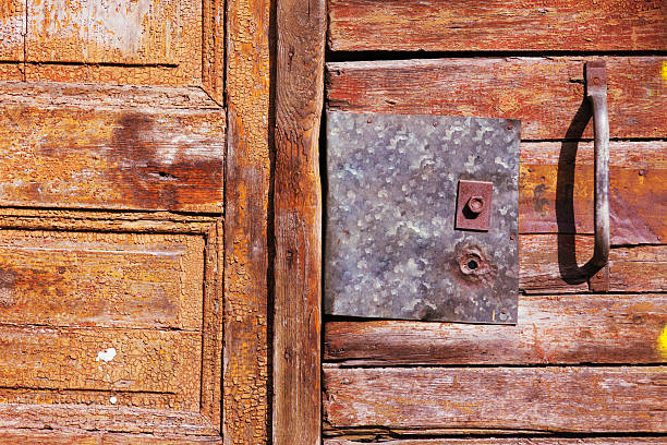 Vecchia porta di legno - foto stock