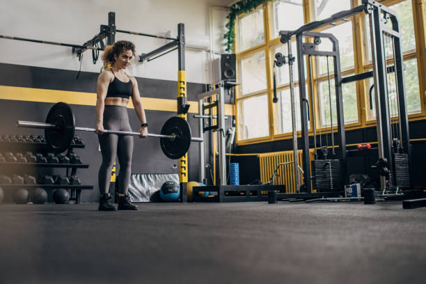 istock Fit woman weightlifting 1822779751