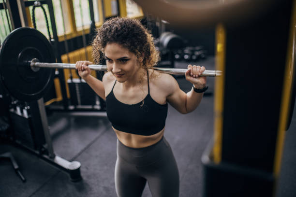 istock Woman weightlifting 1822791872