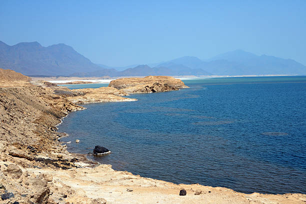 istock Lake Assal, Djibouti 182294064