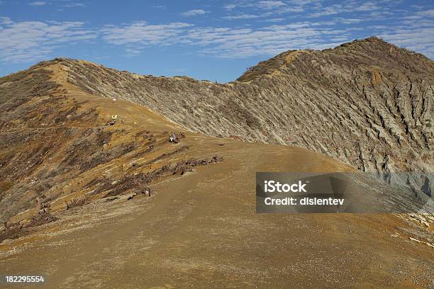 Foto de Cratera Do Vulcão Ijen e mais fotos de stock de Atividade - Atividade, Cratera vulcânica, Exterior