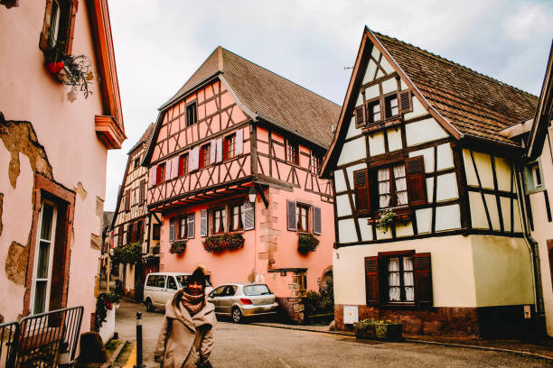 Image of a woman in the streets of Ribeauville