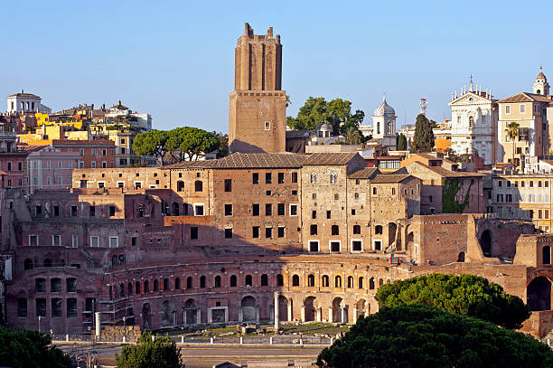 Su Roma: Bellissimo foro romano, mercato di Traiano, Militian Tower, Italia - foto stock