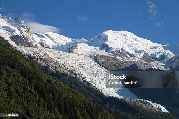 Mont Blanc Gouter I Bossons Glacier - zdjęcia stockowe i więcej obrazów Bossons Glacier - Bossons Glacier, Alpy, Bez ludzi