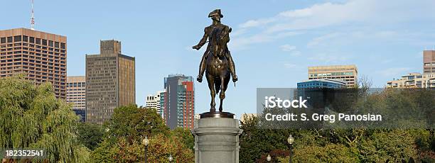 Paisaje De La Ciudad De Boston Foto de stock y más banco de imágenes de Boston - Massachusetts - Boston - Massachusetts, Estatua, Aire libre